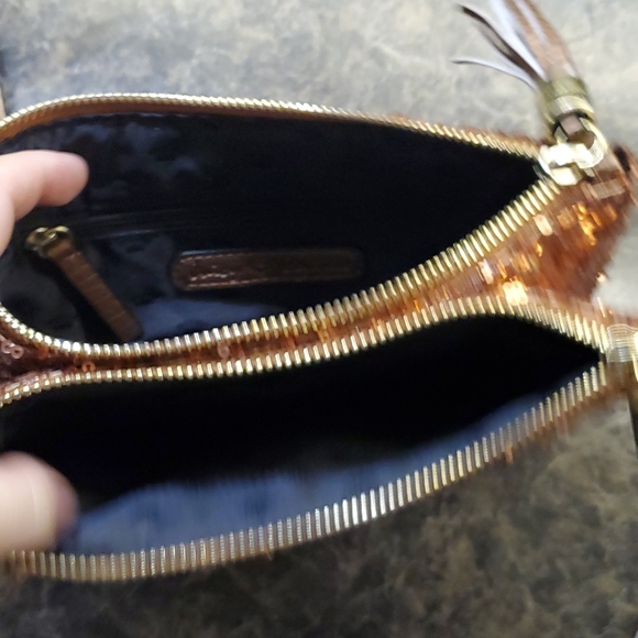 NWOT Juicy Couture sequin zip clutch - Picture 6 of 9